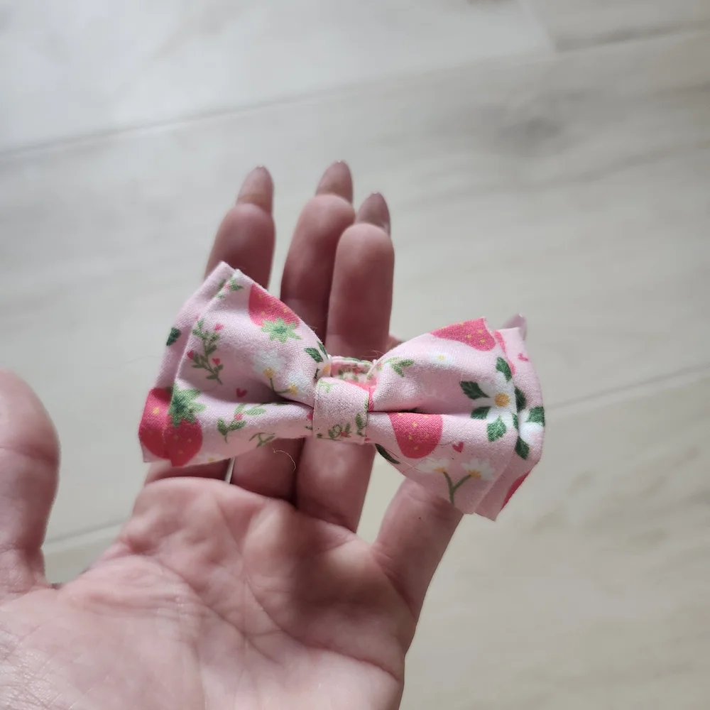(2)pc NEW Pink Floral/Strawberry Pet Collars w/ Bells Set